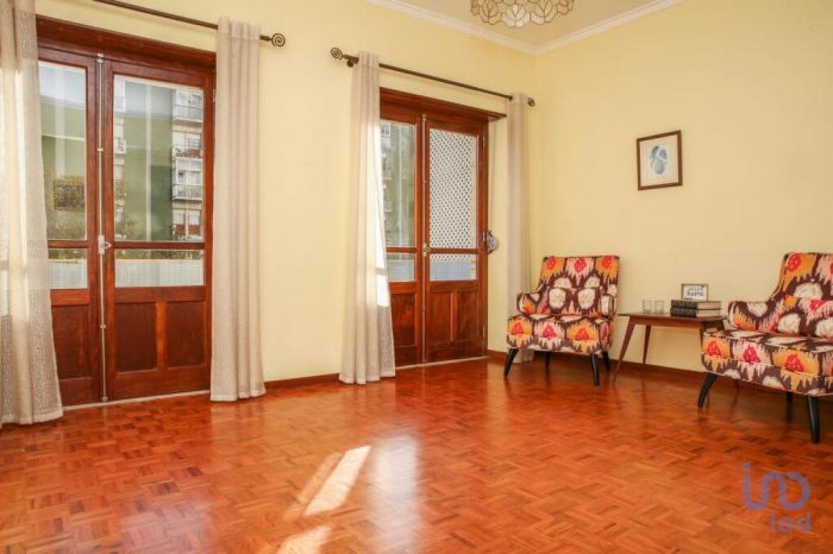 Picture of Apartment For Sale in Lisboa, Lisboa, Portugal