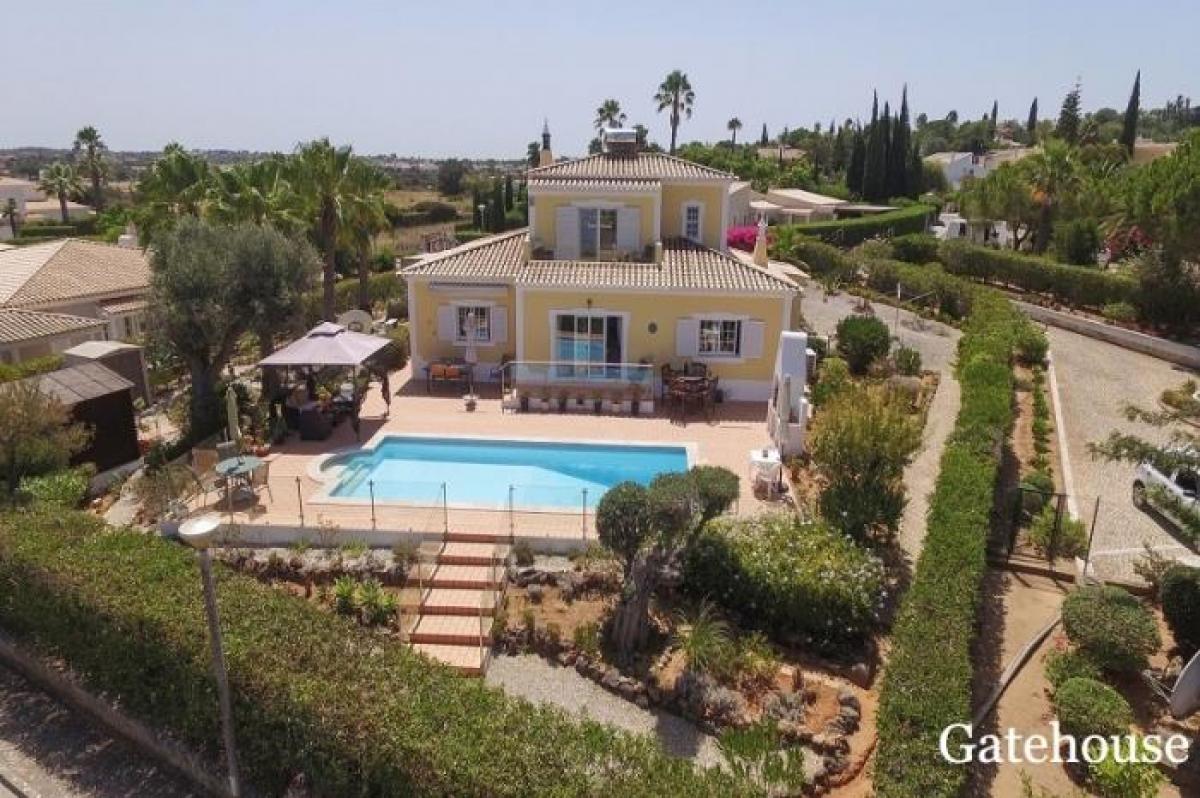 Picture of Villa For Sale in Carvoeiro, Faro, Portugal