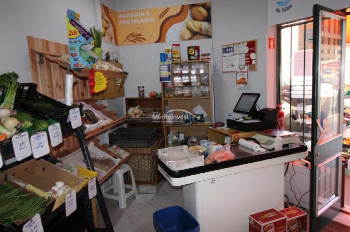 Picture of Retail For Sale in Vila Nova De Gaia, Eastern Tobago, Portugal