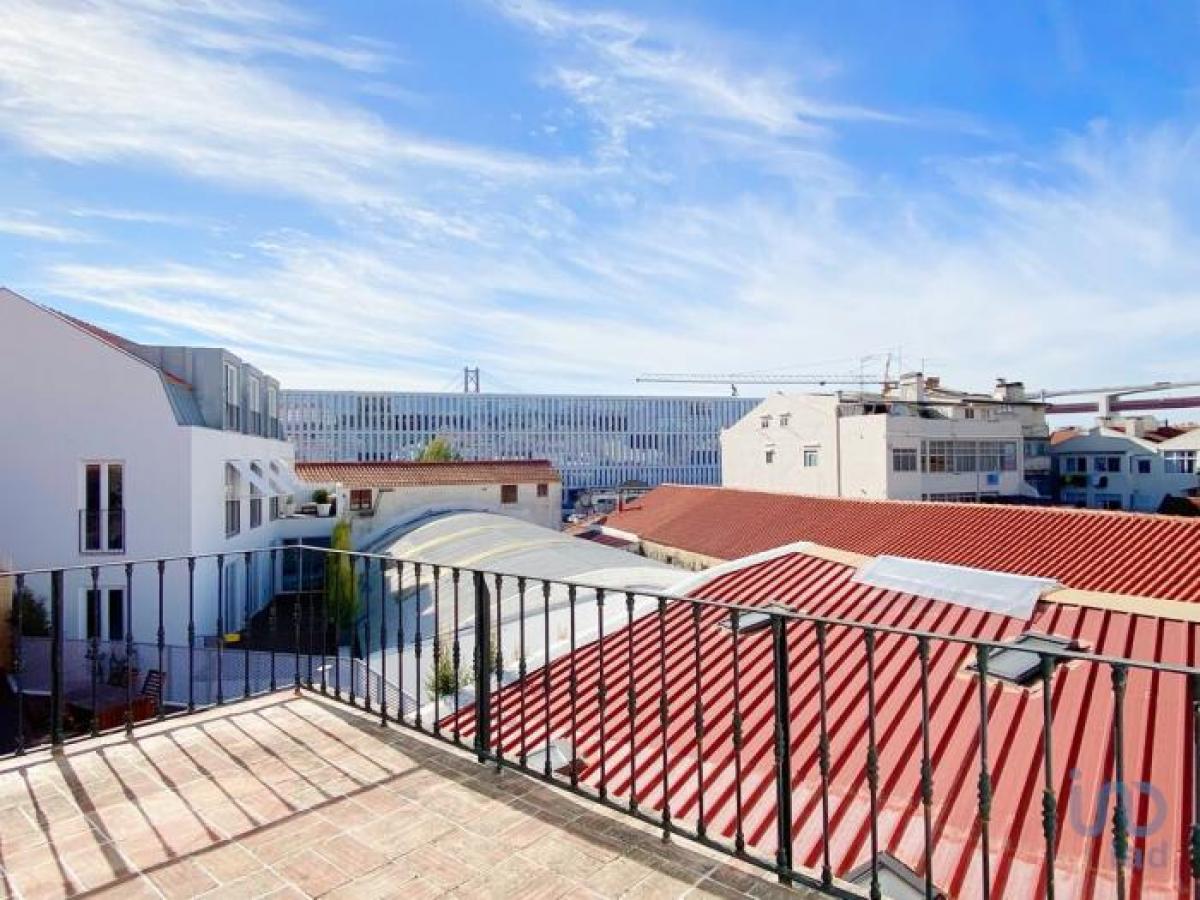 Picture of Apartment For Sale in Lisboa, Lisboa, Portugal