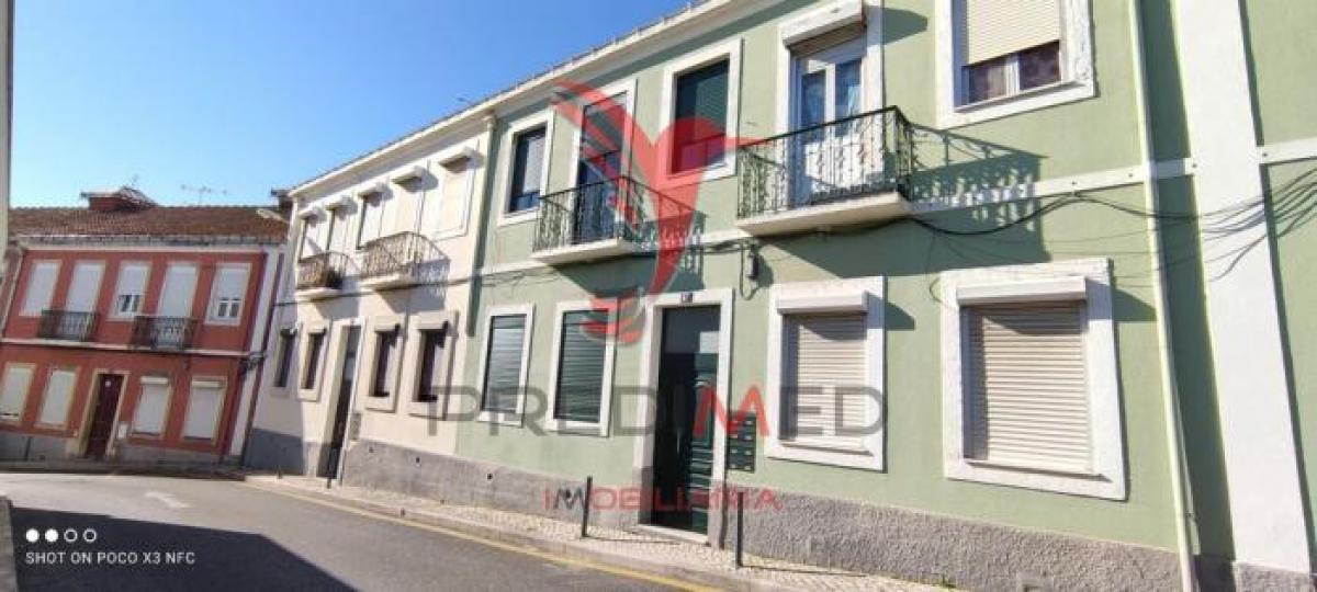 Picture of Apartment For Sale in Lisboa, Lisboa, Portugal
