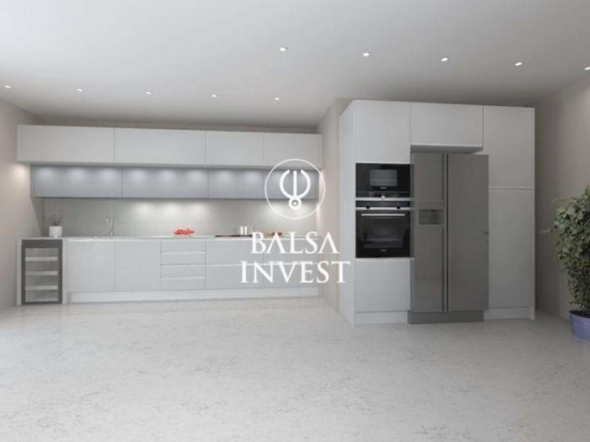 Picture of Apartment For Sale in Faro, Algarve, Portugal