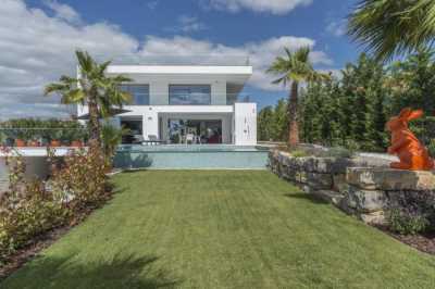 Villa For Sale in Lagoa, Portugal