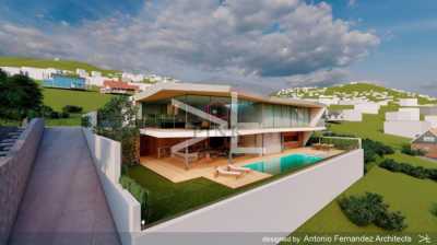 Villa For Sale in Funchal, Portugal