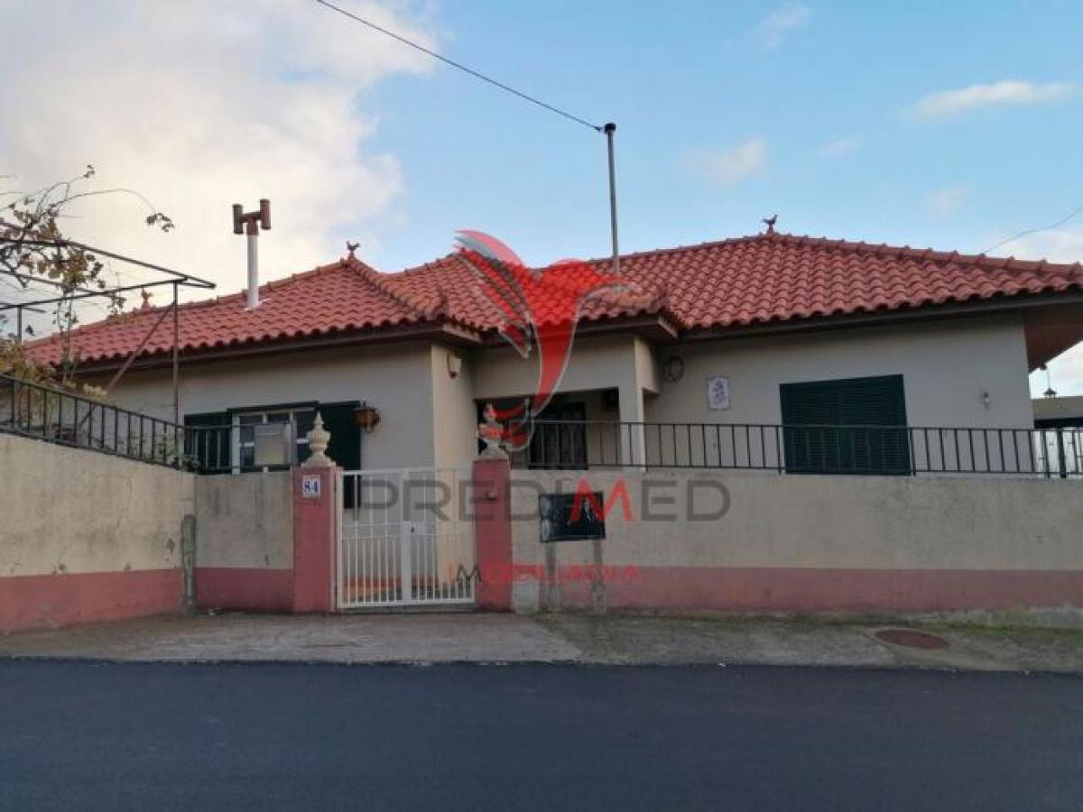 Picture of Home For Sale in Santa Cruz, Madeira, Portugal