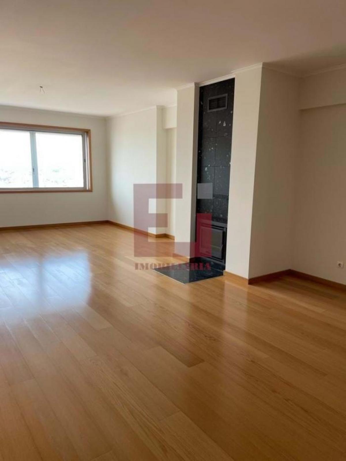 Picture of Apartment For Sale in Vila Nova De Gaia, Eastern Tobago, Portugal