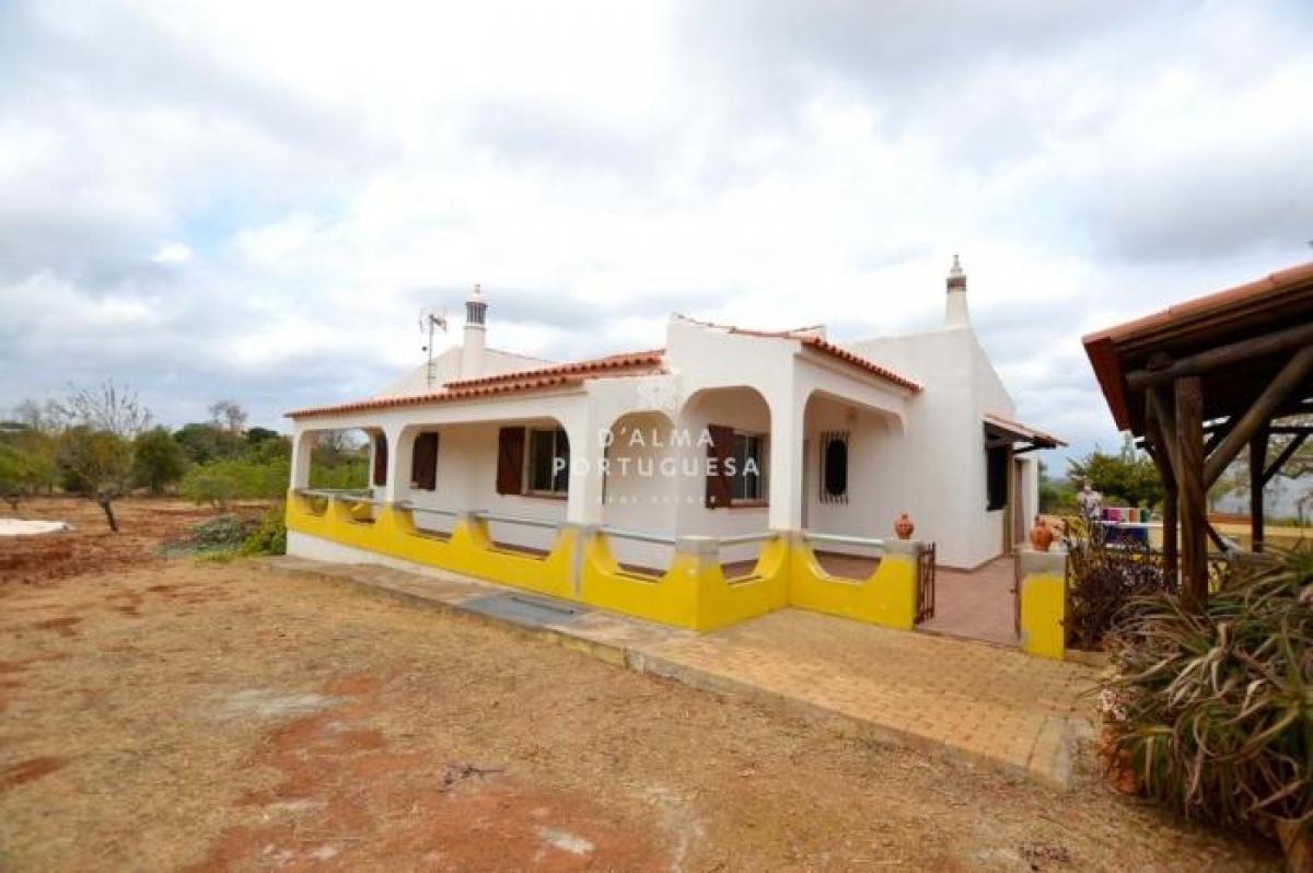 Picture of Villa For Sale in Silves, Algarve, Portugal