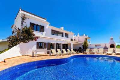 Villa For Sale in Albufeira, Portugal