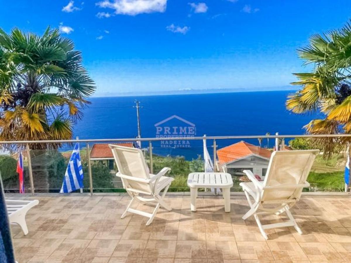 Picture of Villa For Sale in Calheta, Madeira, Portugal