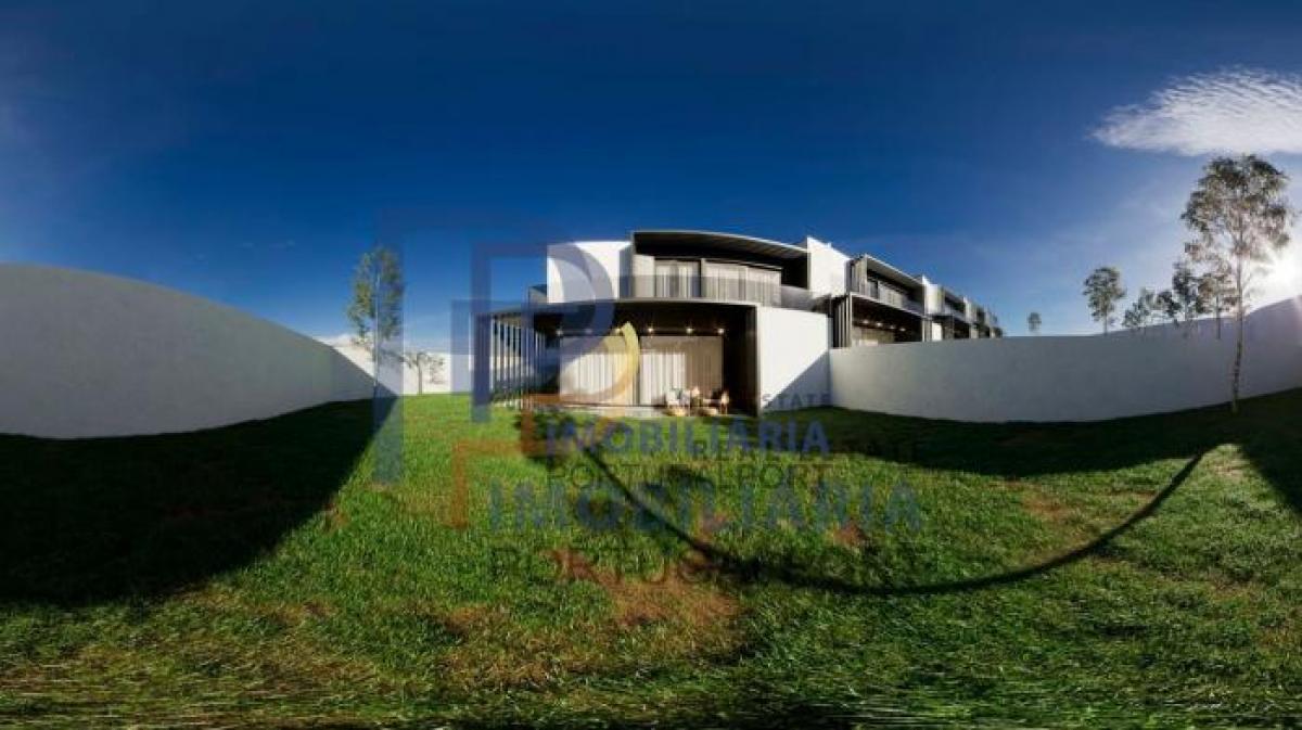Picture of Villa For Sale in Braga, Entre-Douro-e-Minho, Portugal