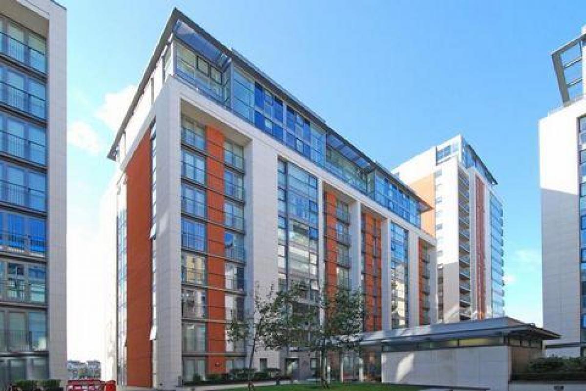 Picture of Home For Sale in London, Greater London, United Kingdom