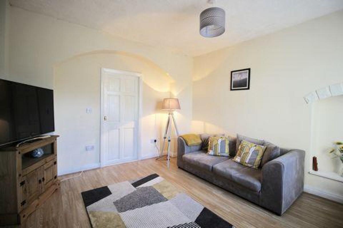 Picture of Home For Sale in Burnley, Lancashire, United Kingdom
