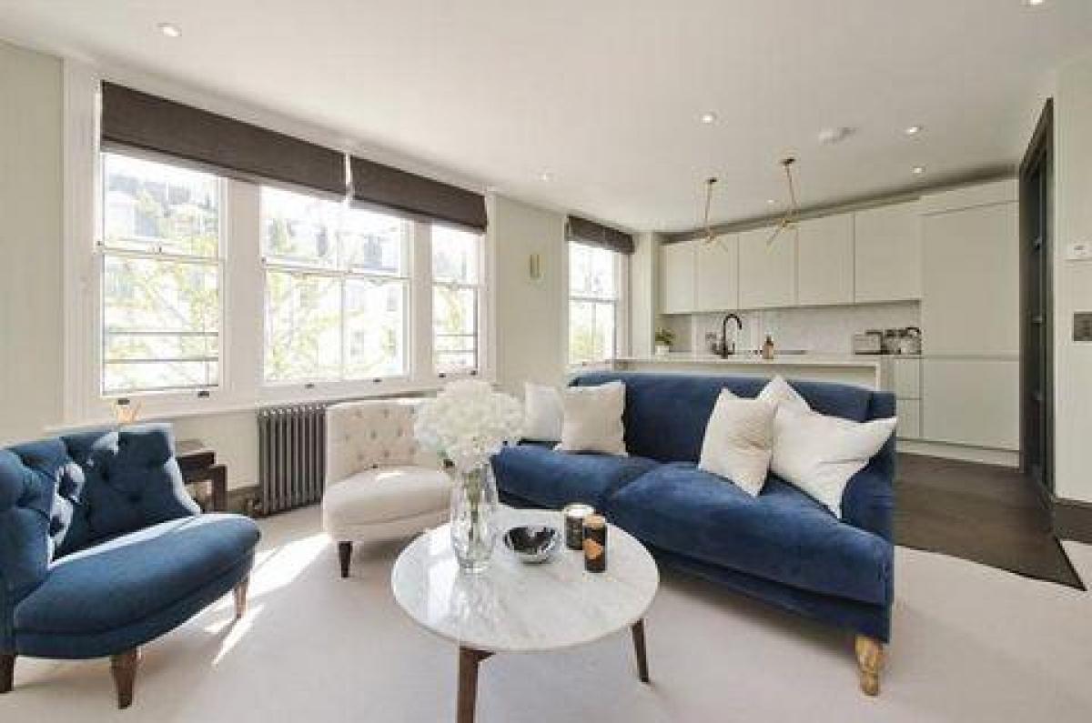 Picture of Home For Sale in London, Greater London, United Kingdom