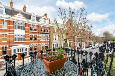 Condo For Sale in London, United Kingdom