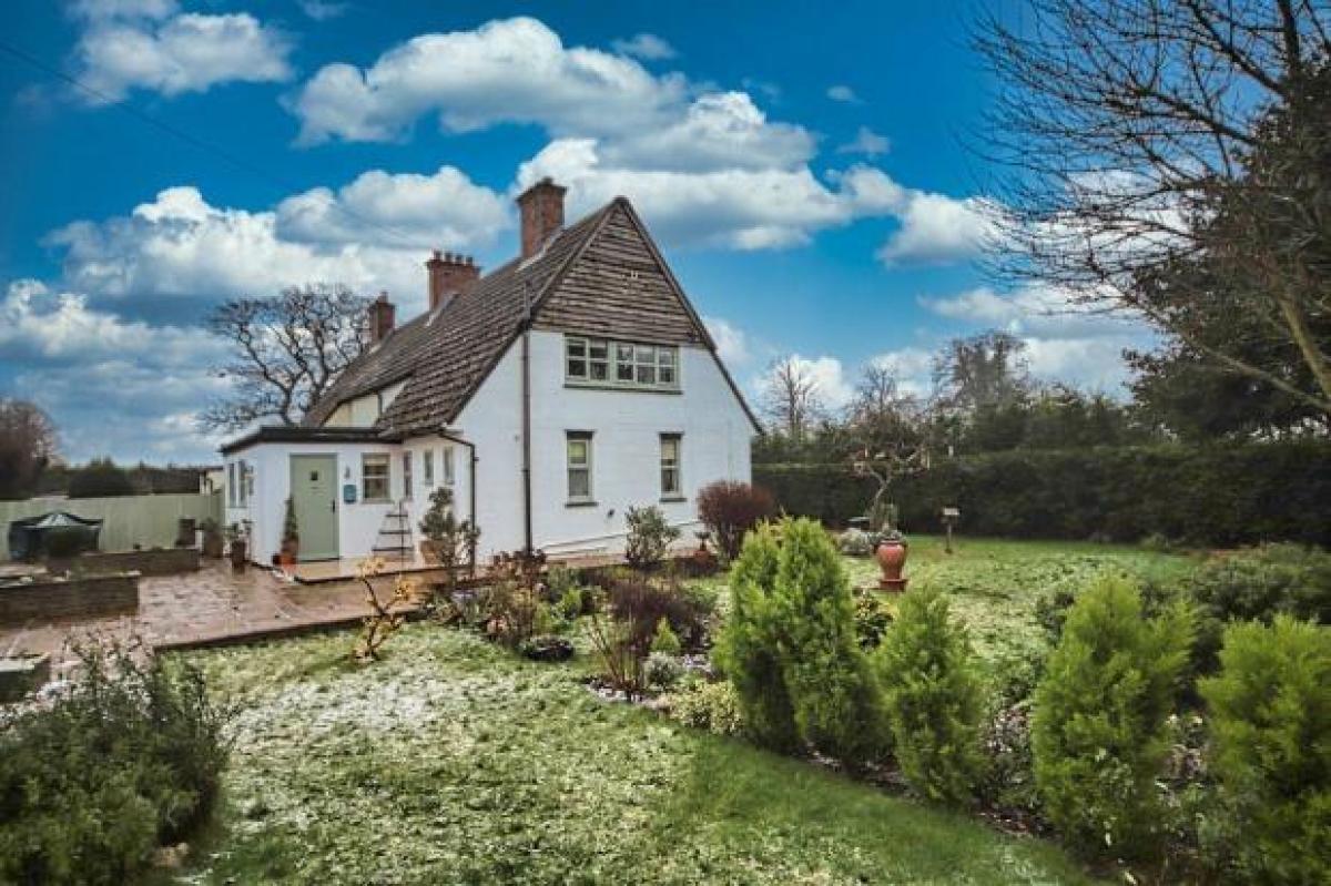 Picture of Home For Sale in Spalding, Lincolnshire, United Kingdom