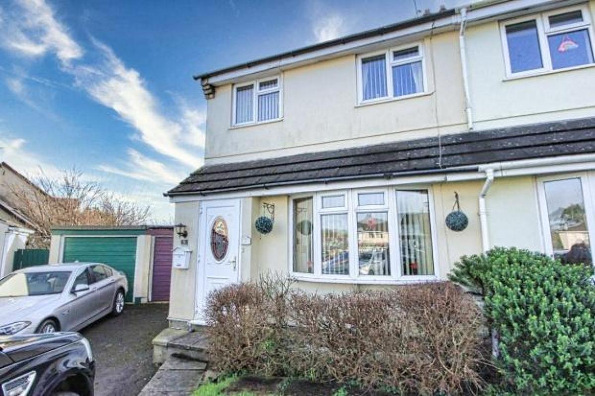 Picture of Home For Sale in Tenby, Pembrokeshire, United Kingdom