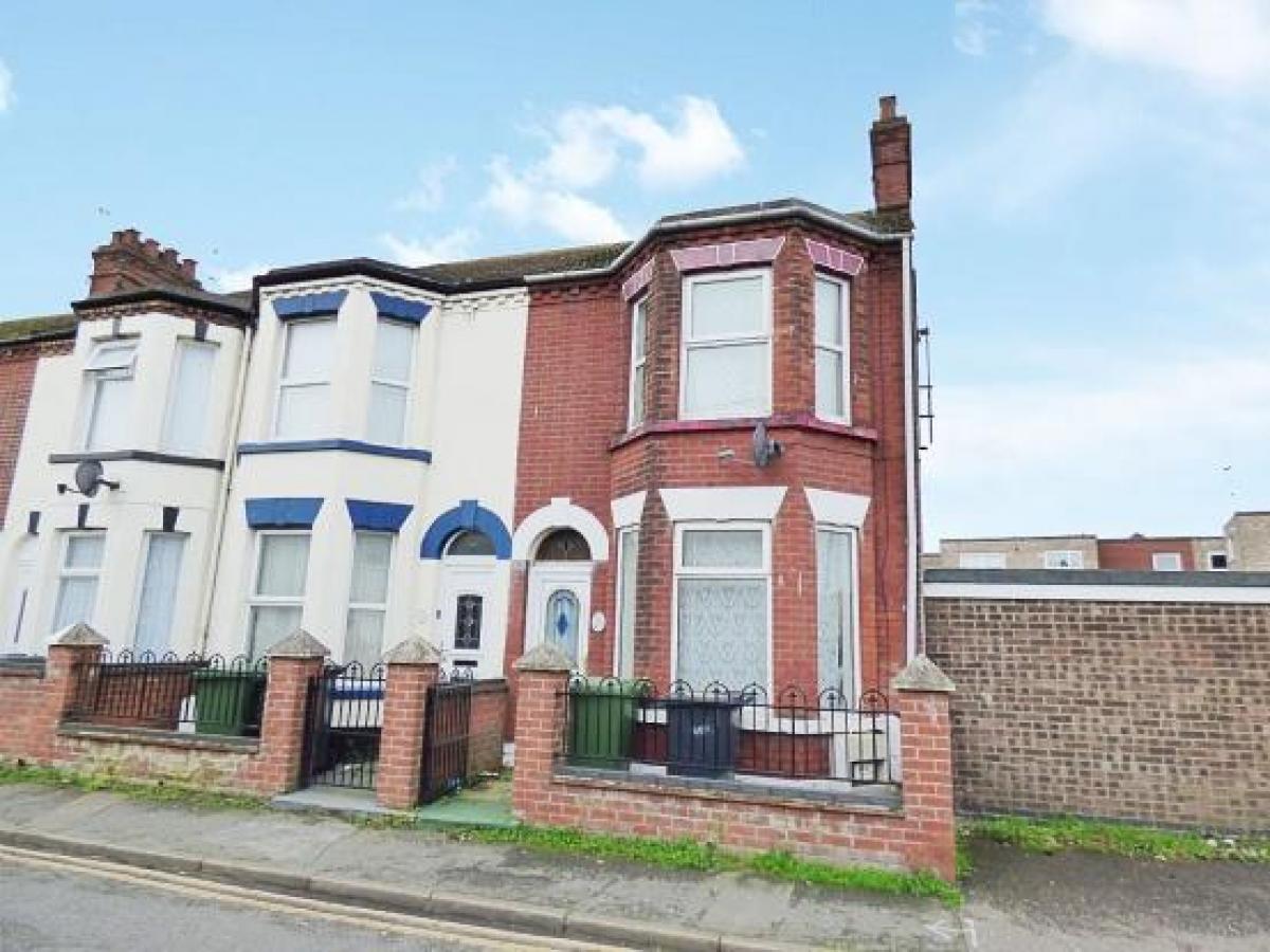 Picture of Home For Sale in Great Yarmouth, Norfolk, United Kingdom