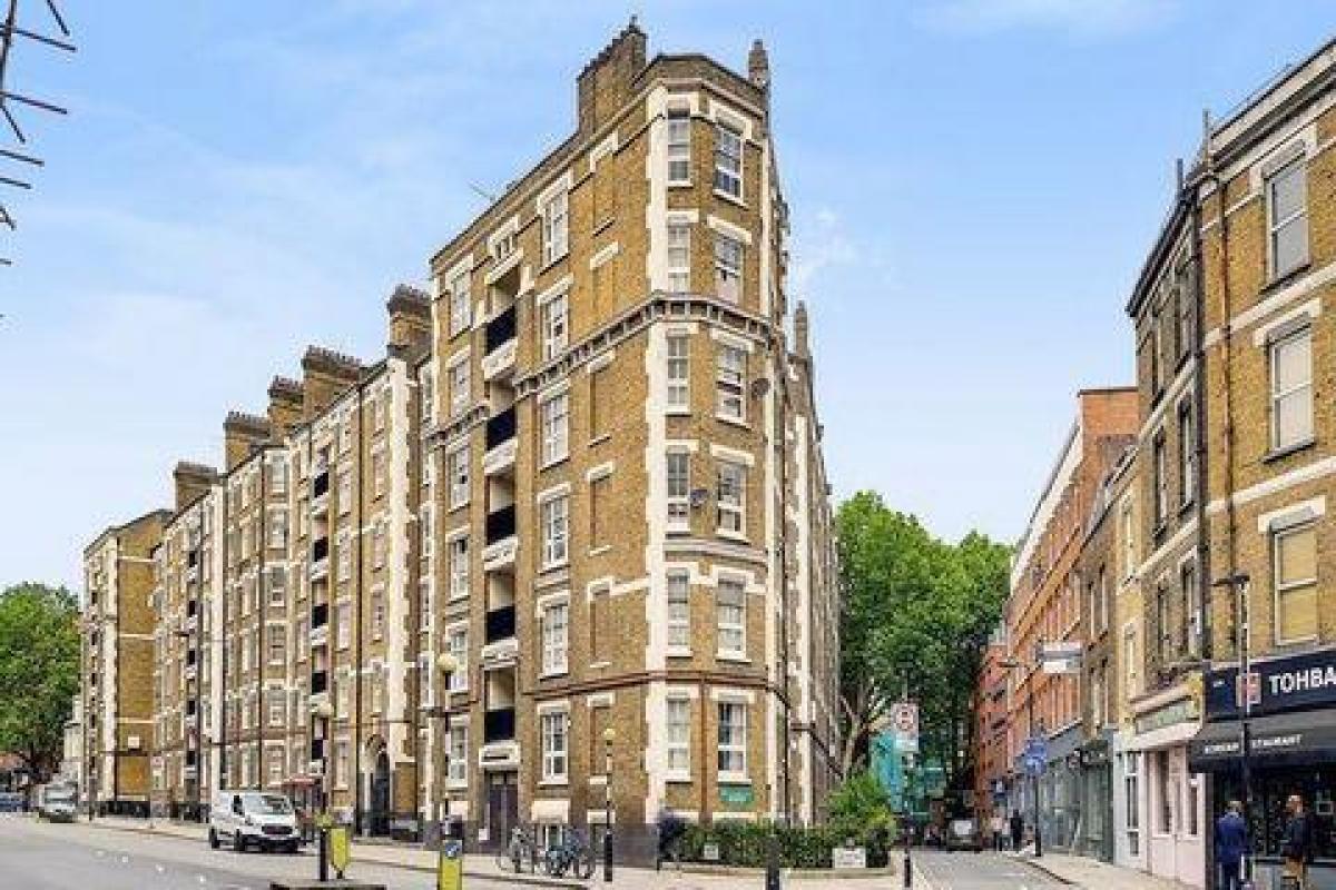 Picture of Condo For Sale in London, Greater London, United Kingdom
