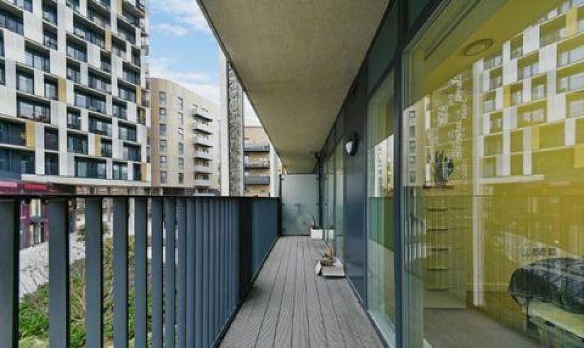 Picture of Condo For Sale in London, Greater London, United Kingdom