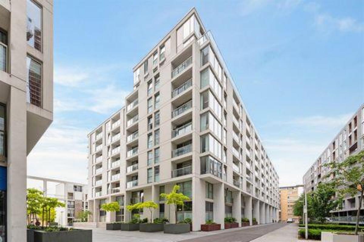 Picture of Condo For Sale in London, Greater London, United Kingdom