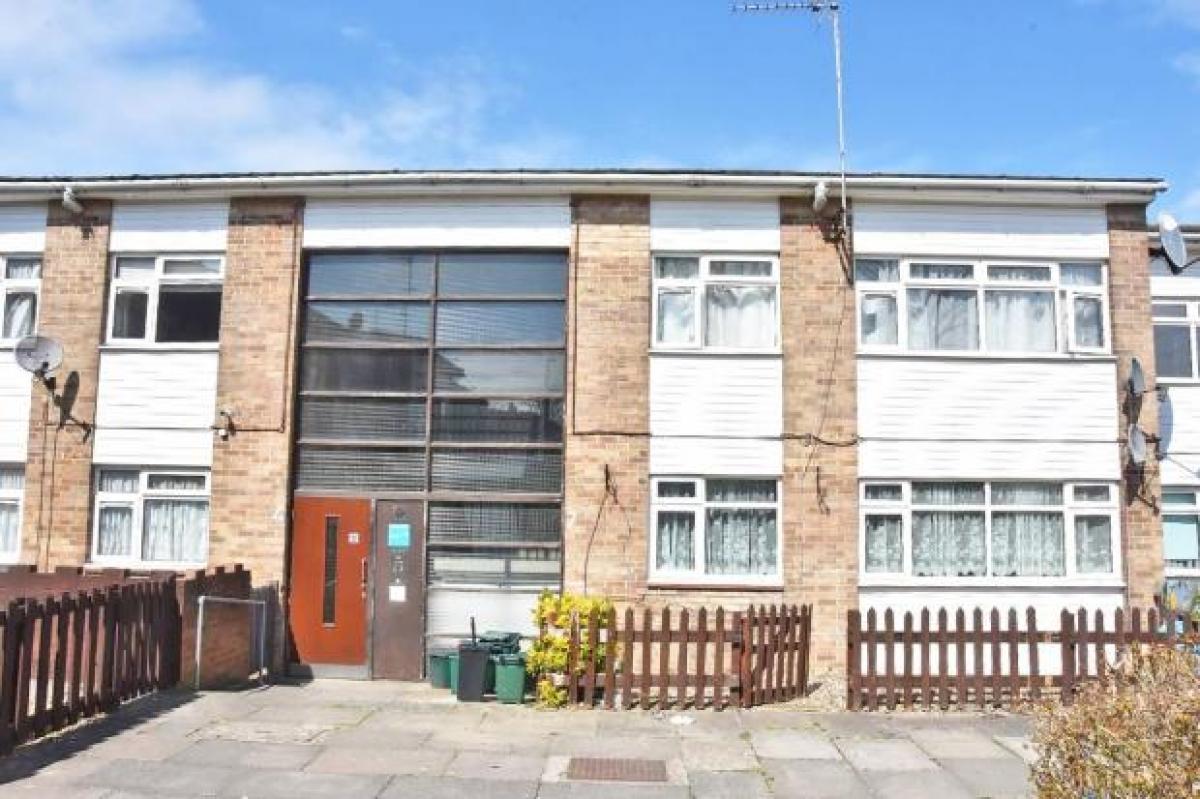 Picture of Apartment For Sale in Orpington, Kent, United Kingdom