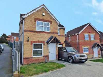 Home For Sale in Heckmondwike, United Kingdom