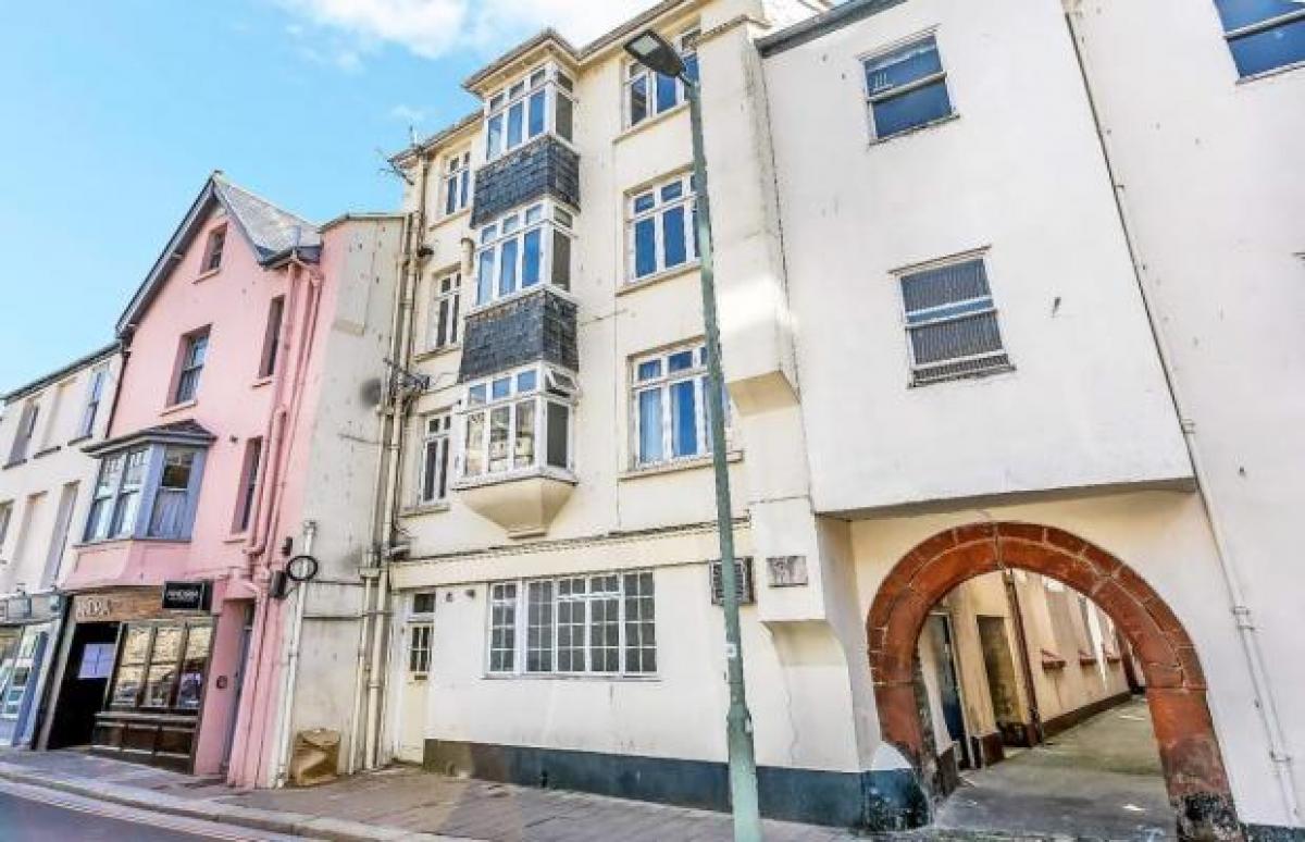 Picture of Apartment For Sale in Dartmouth, Devon, United Kingdom
