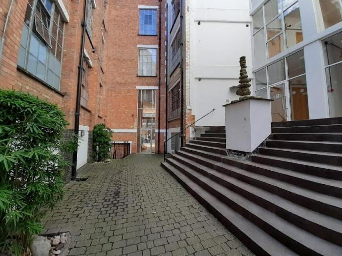 Picture of Apartment For Sale in Leicester, Leicestershire, United Kingdom