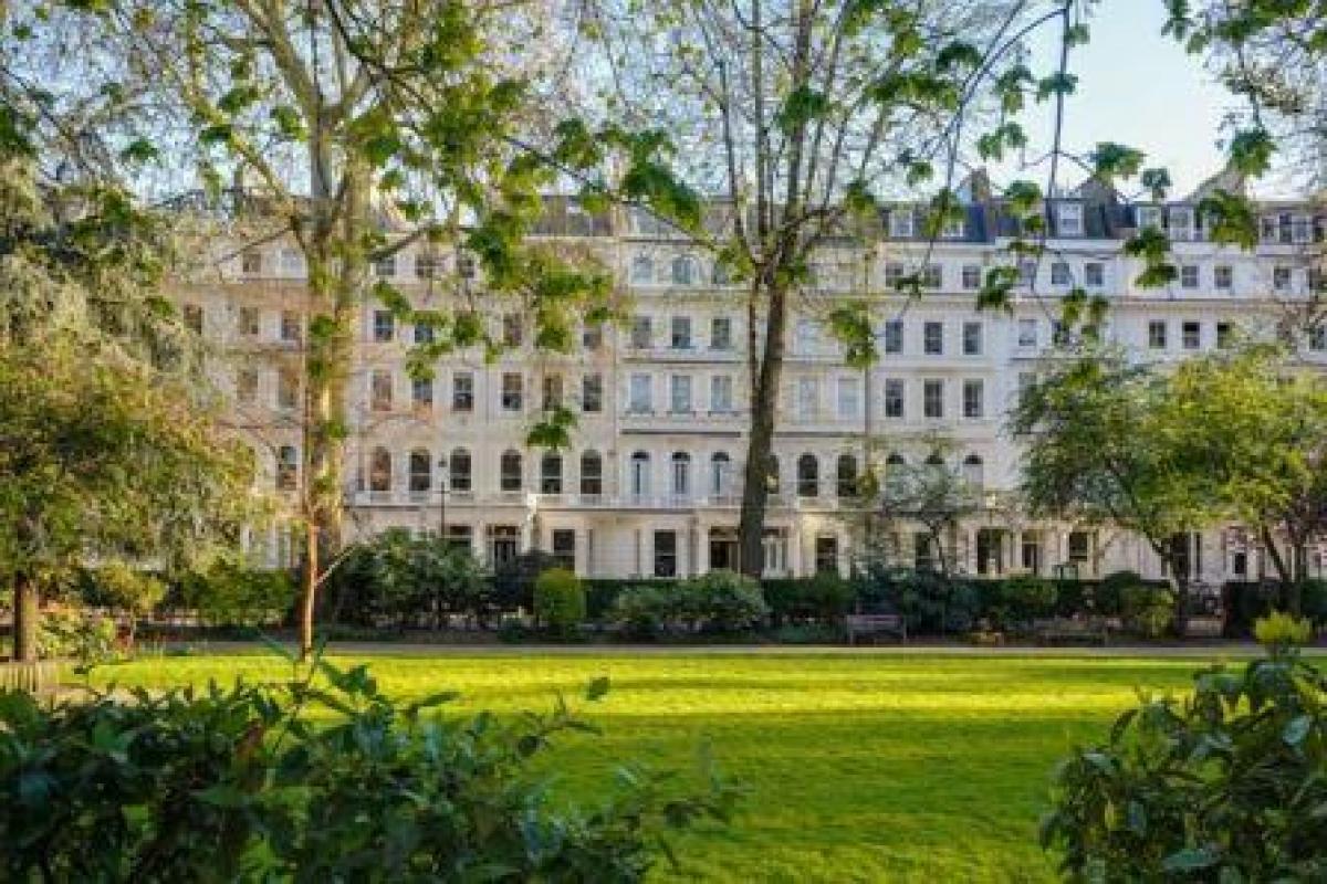 Picture of Condo For Sale in London, Greater London, United Kingdom