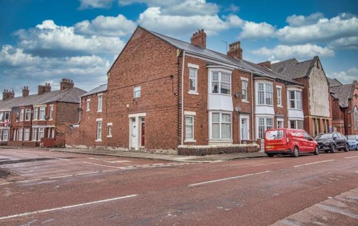 Picture of Apartment For Sale in South Shields, Tyne and Wear, United Kingdom