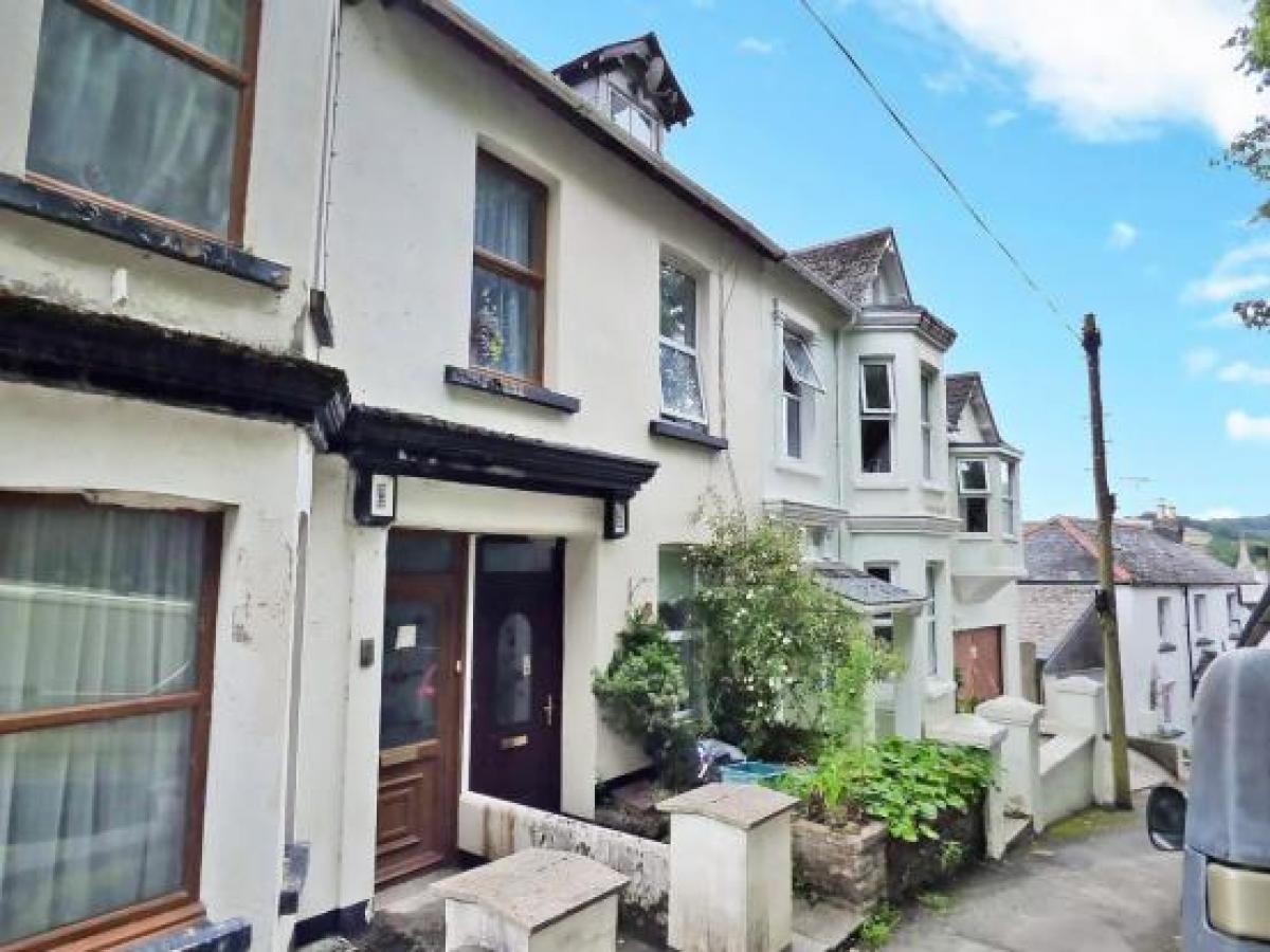 Picture of Home For Sale in Okehampton, Devon, United Kingdom