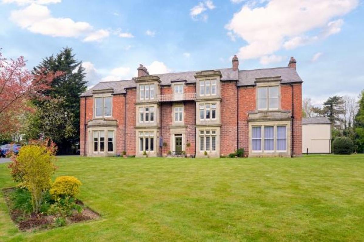 Picture of Apartment For Sale in Shrewsbury, Shropshire, United Kingdom