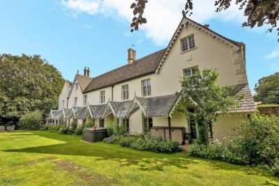 Home For Sale in Swindon, United Kingdom
