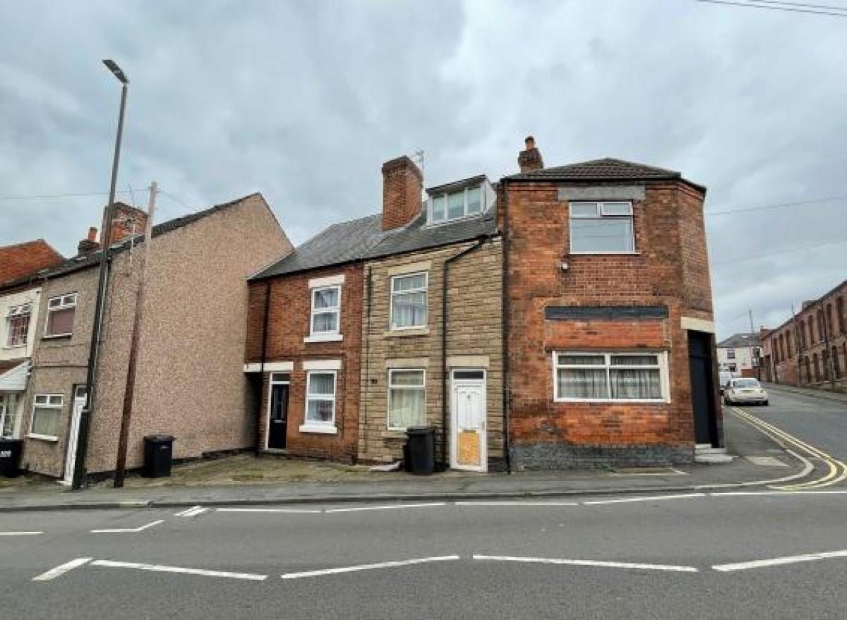 Picture of Home For Sale in Ilkeston, Derbyshire, United Kingdom