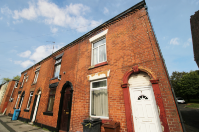 Home For Sale in Oldham, United Kingdom