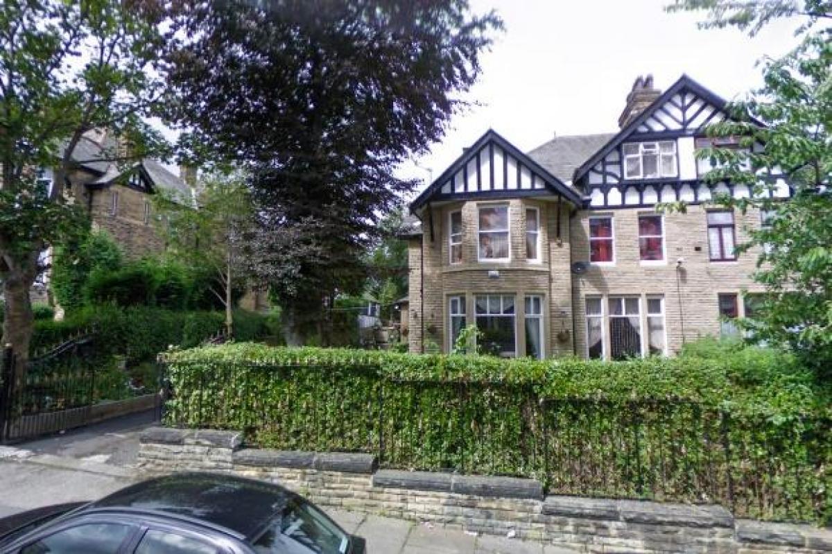 Picture of Home For Sale in Bradford, West Yorkshire, United Kingdom