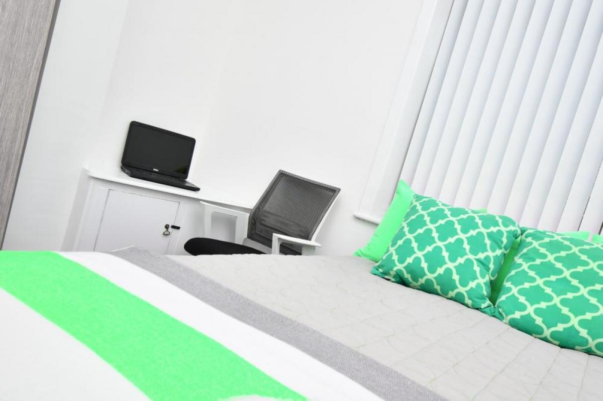 Picture of Home For Sale in Burnley, Lancashire, United Kingdom