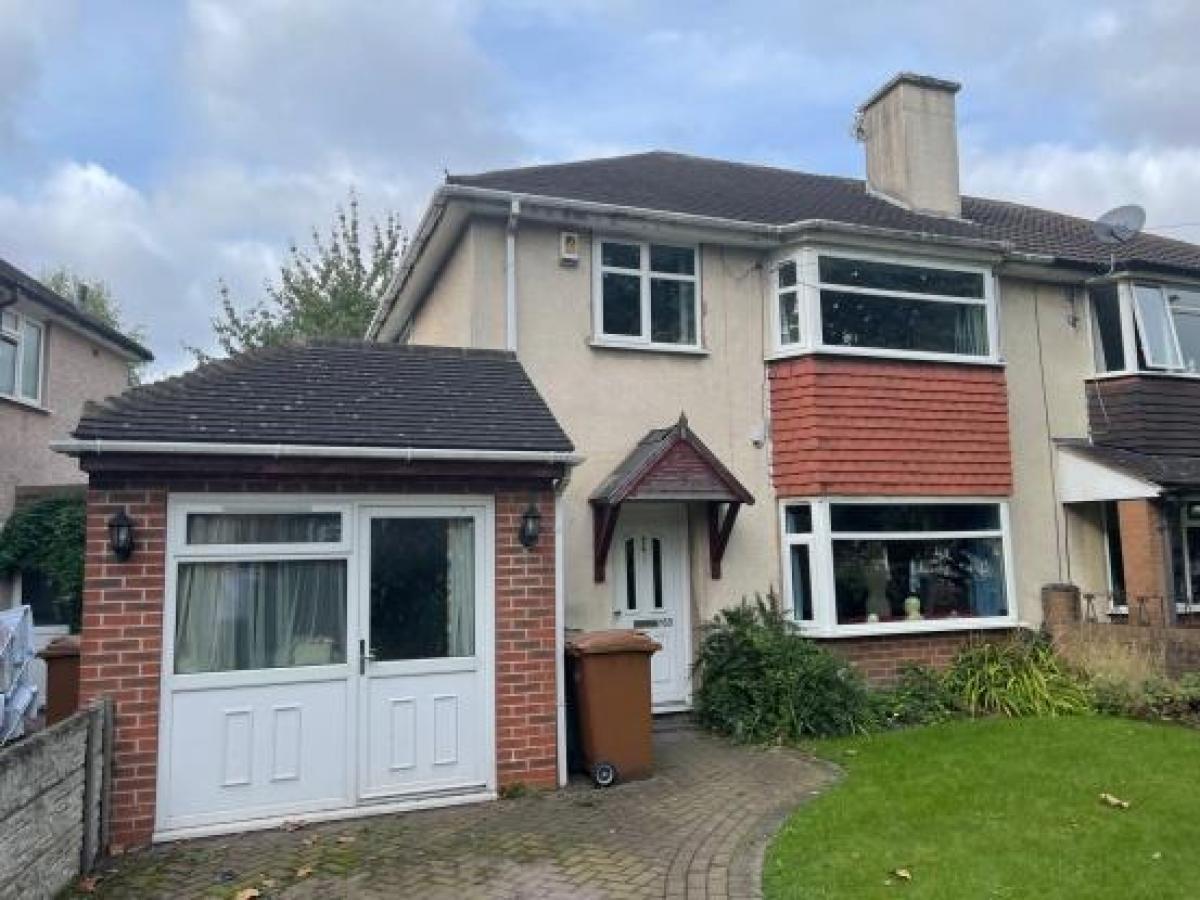 Picture of Home For Sale in Bilston, West Midlands, United Kingdom