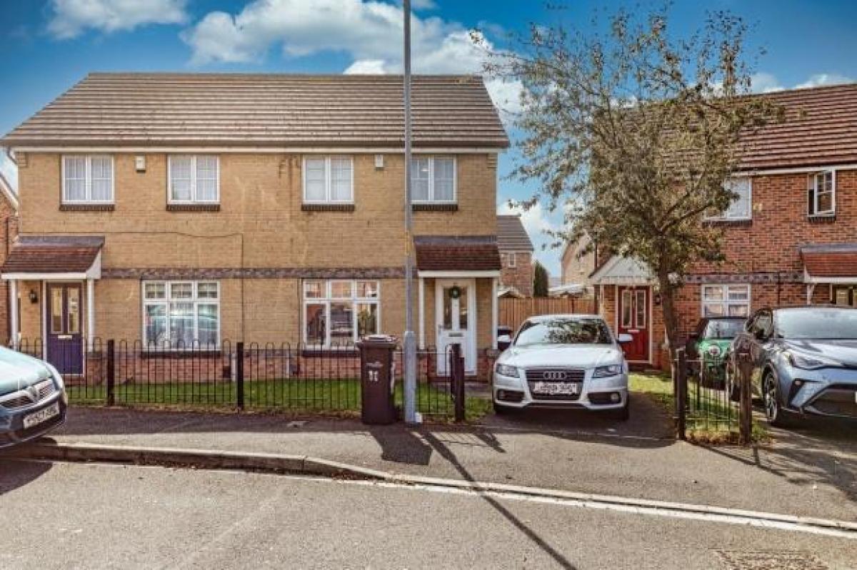 Picture of Home For Sale in Middlesbrough, North Yorkshire, United Kingdom