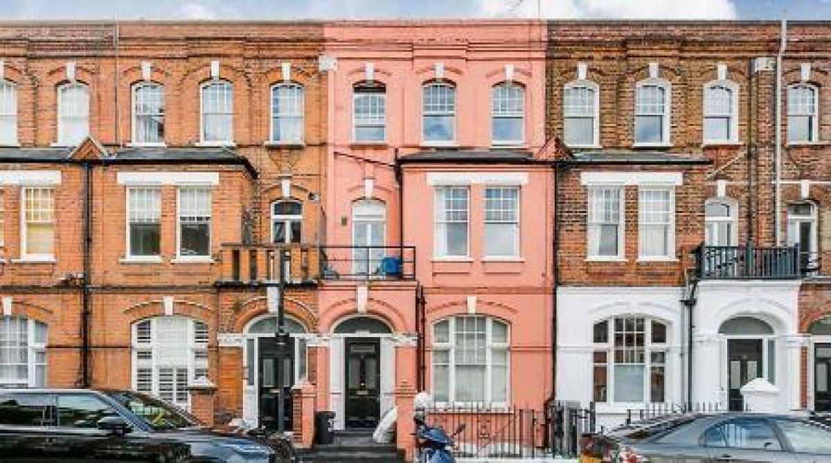 Picture of Condo For Sale in London, Greater London, United Kingdom