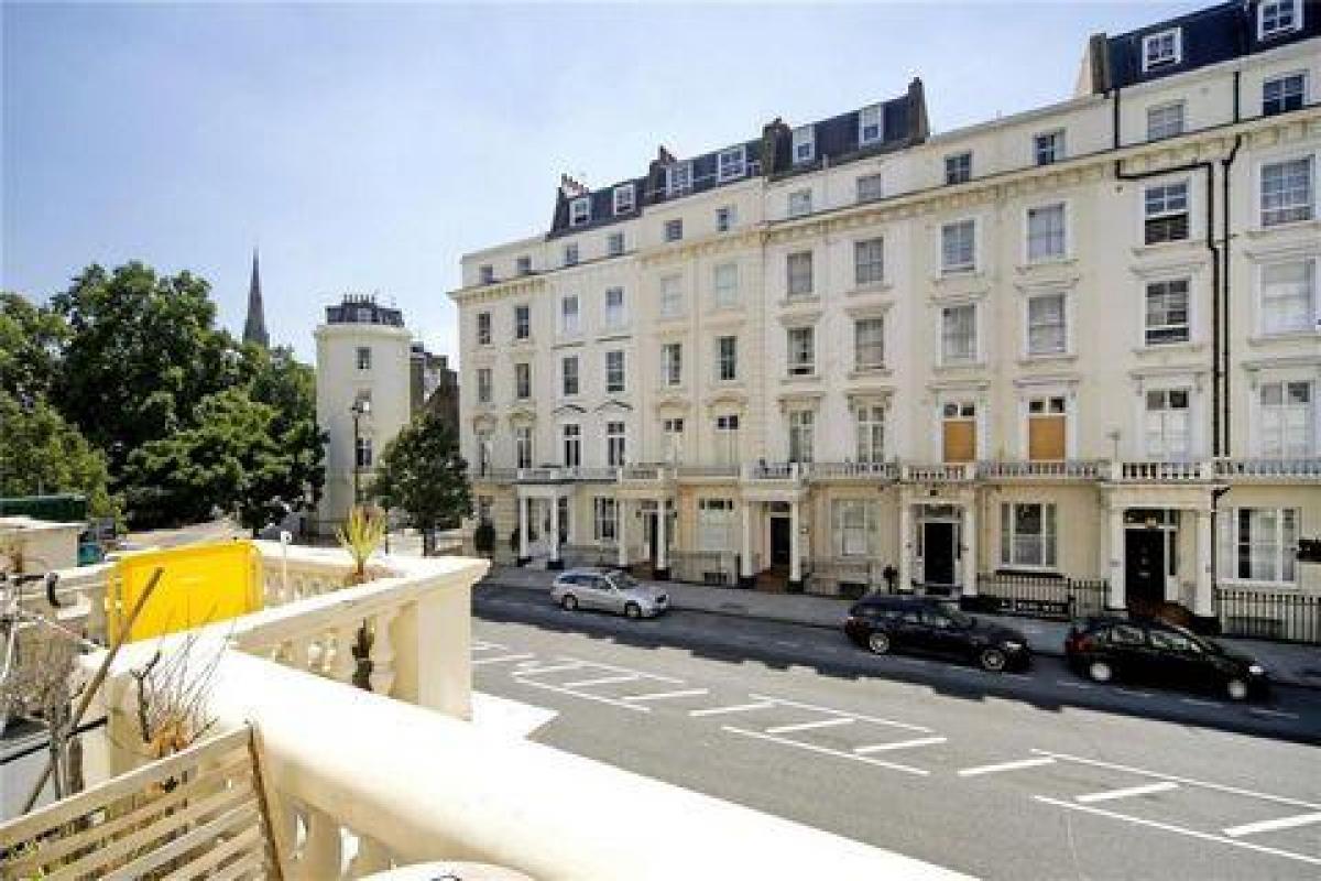 Picture of Apartment For Sale in London, Greater London, United Kingdom