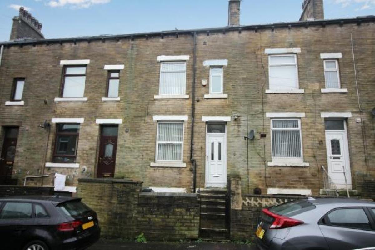 Picture of Home For Sale in Halifax, West Yorkshire, United Kingdom