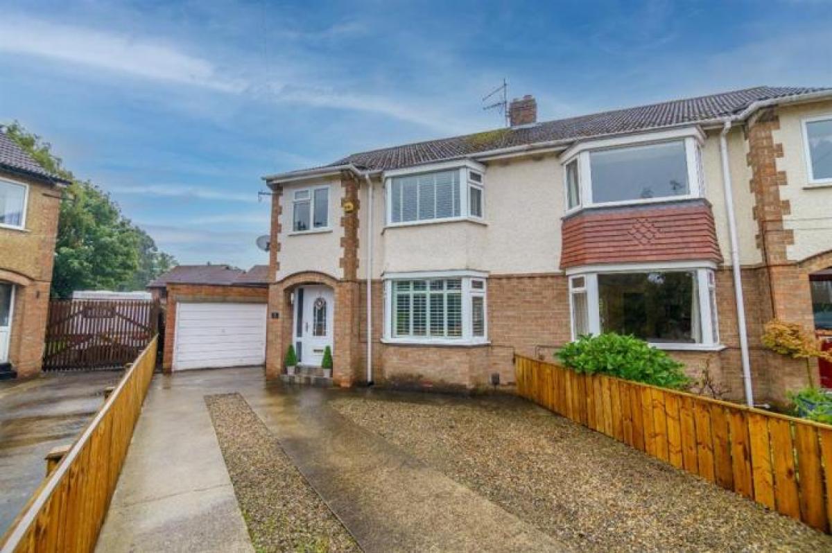 Picture of Home For Sale in Darlington, County Durham, United Kingdom