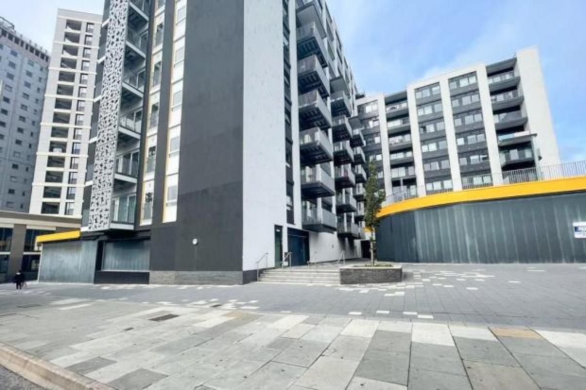 Picture of Apartment For Sale in Ilford, Greater London, United Kingdom