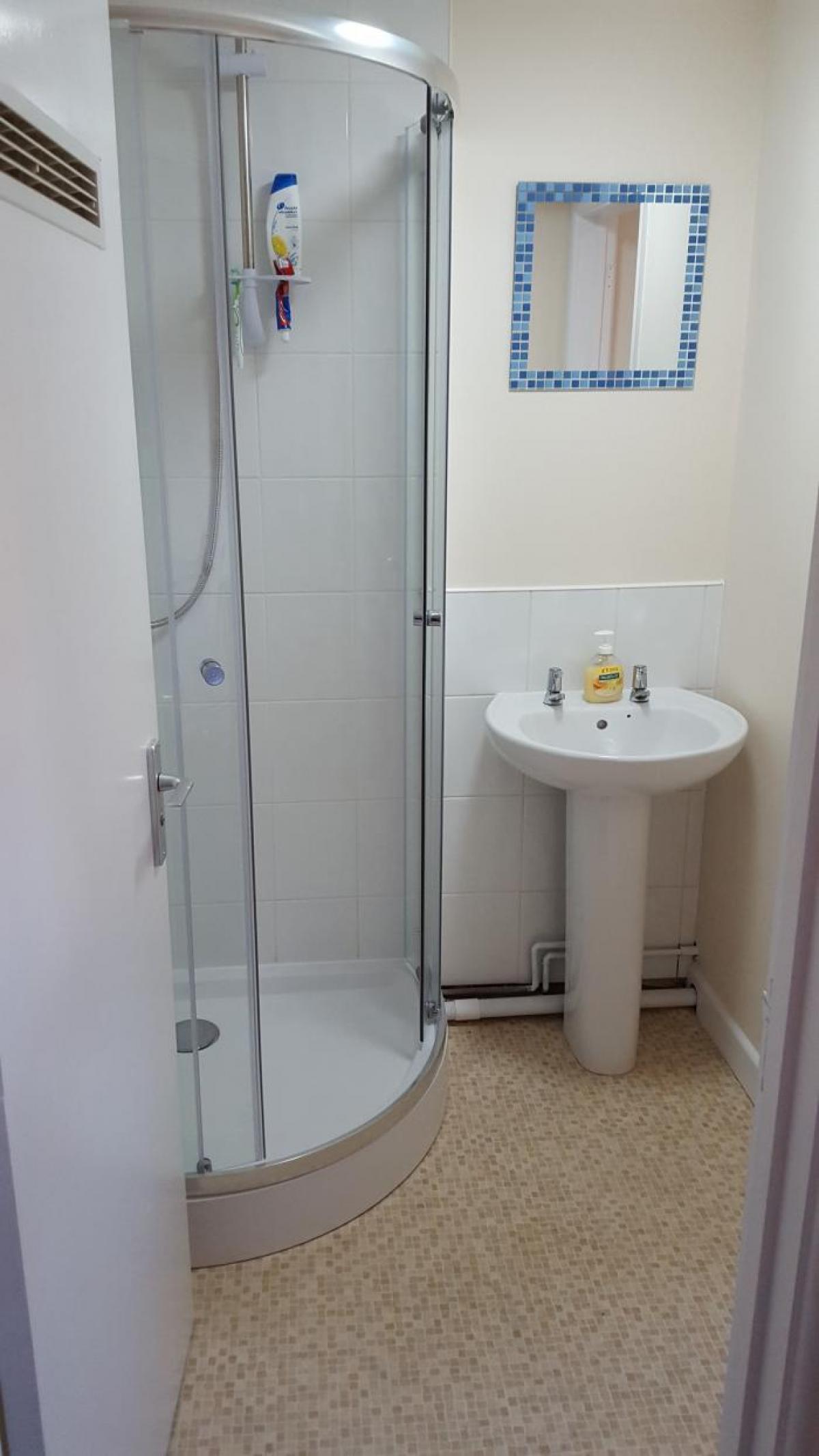 Picture of Apartment For Rent in Redditch, Worcestershire, United Kingdom