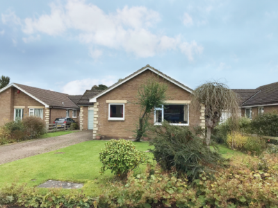 Bungalow For Sale in Morpeth, United Kingdom