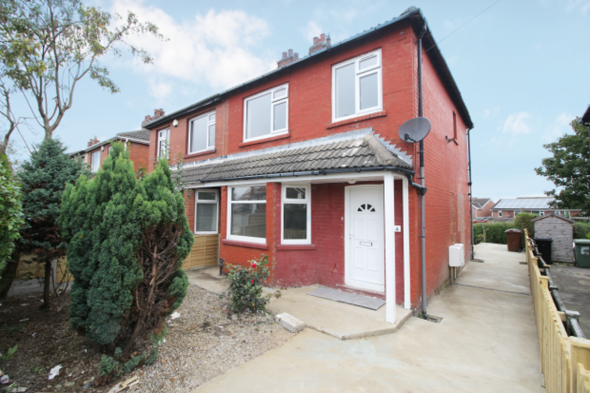 Picture of Home For Sale in Leeds, West Yorkshire, United Kingdom