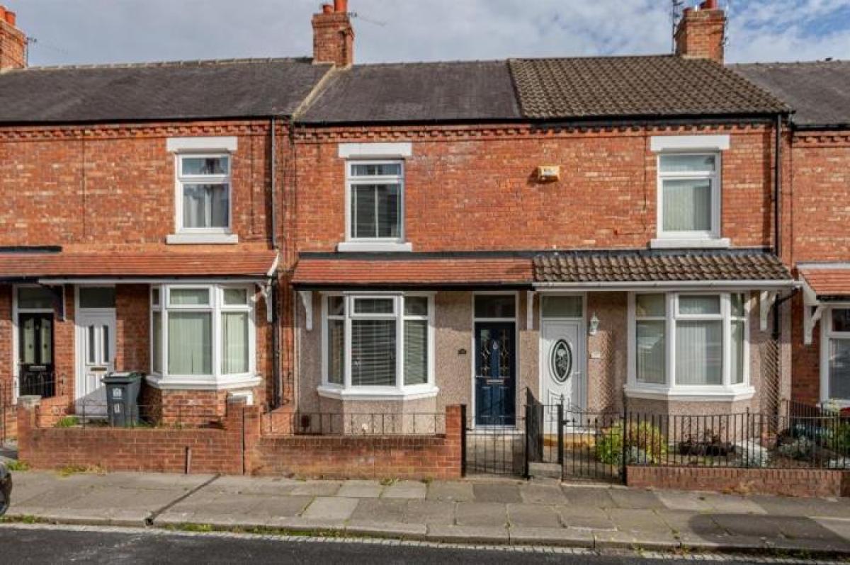 Picture of Home For Sale in Darlington, County Durham, United Kingdom