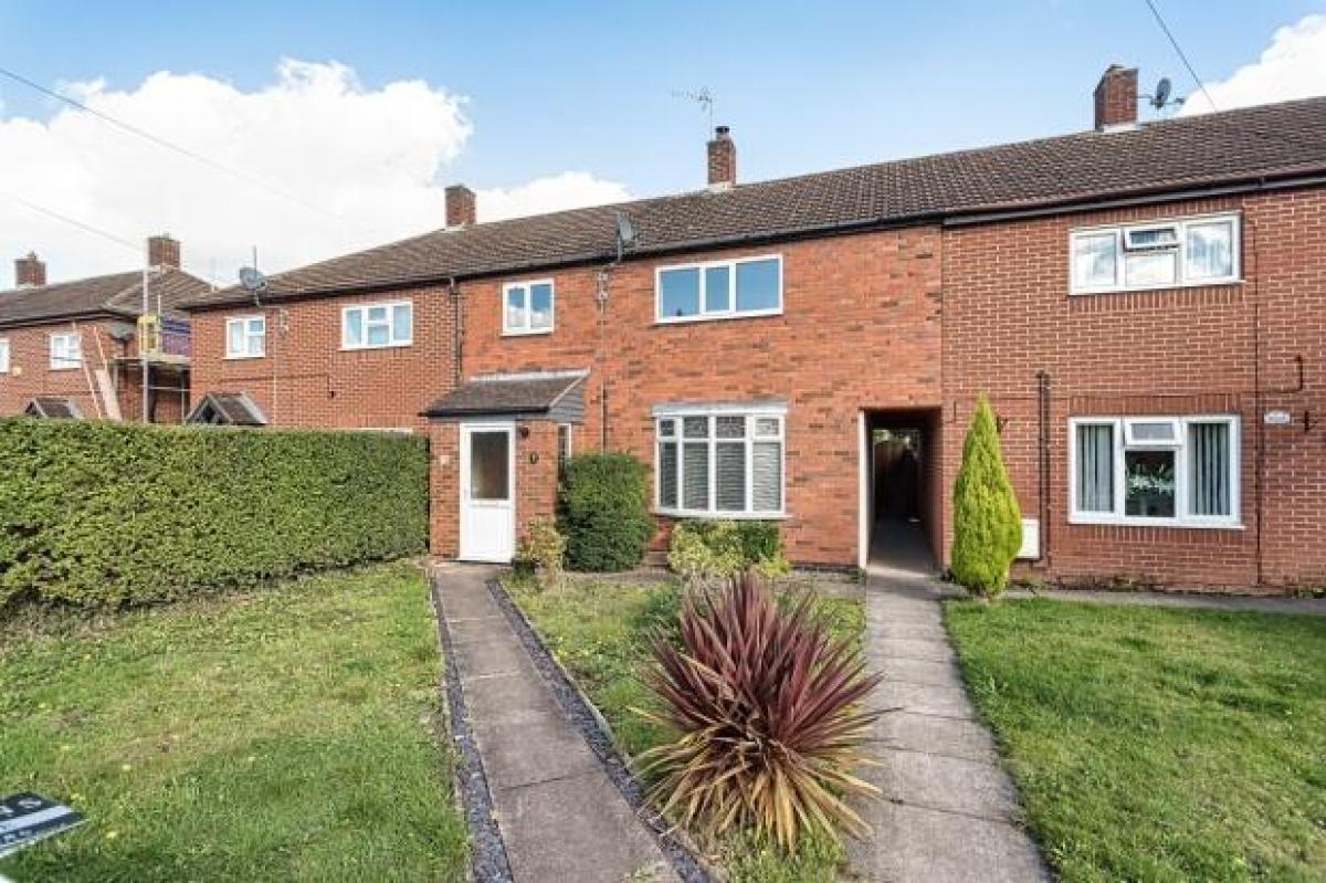 Picture of Home For Sale in Tamworth, Staffordshire, United Kingdom