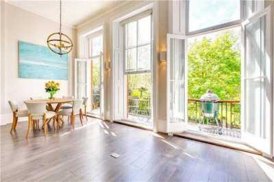 Apartment For Sale in London, United Kingdom